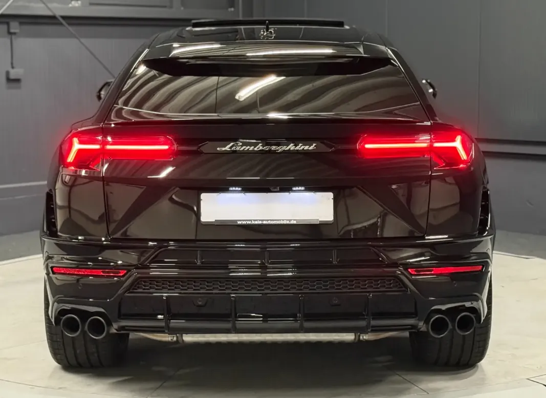 لامبورغيني اوروس 2025